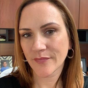 Meet your Posher, Adrienne